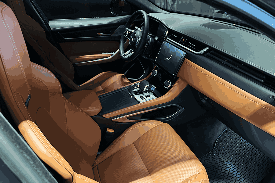 Jaguar F-PACE P400 S